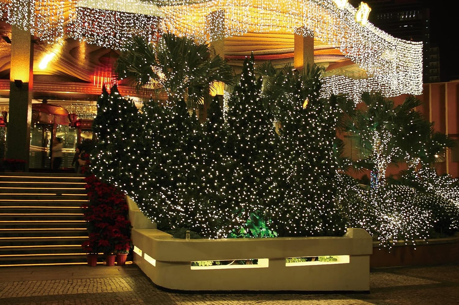 Perdea de luminițe alb cald, 180 LED, 4 x 0,6m, interconectabile, Pinpoxe - imagine 2