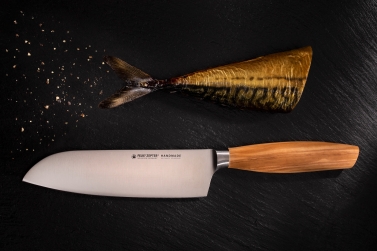 Cuțit Santoku cu mâner din lemn de măslin Felix Solingen S Olive